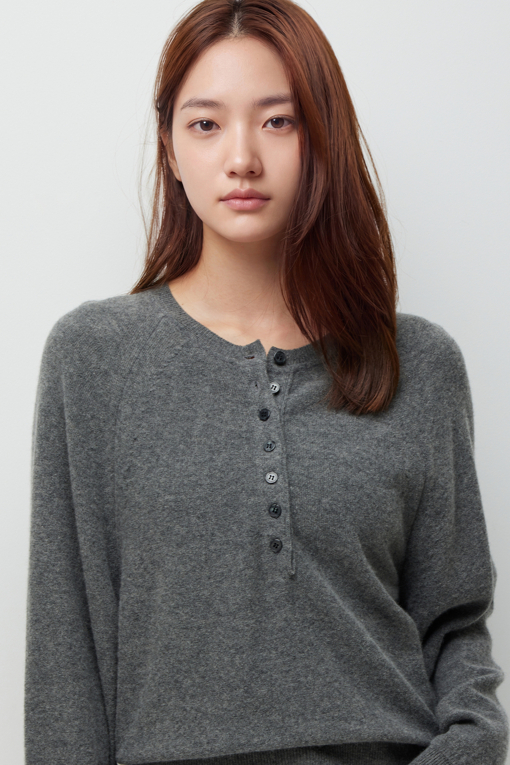 https://img.benettonmall.com/PARTS/KS/26F/SAKP36661GR_MB_D3.jpg?cb=1789983961