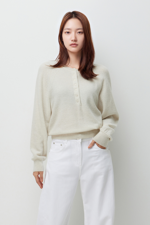 https://img.benettonmall.com/PARTS/KS/26F/SAKP36661IV_MB_M0.jpg?cb=1789983961