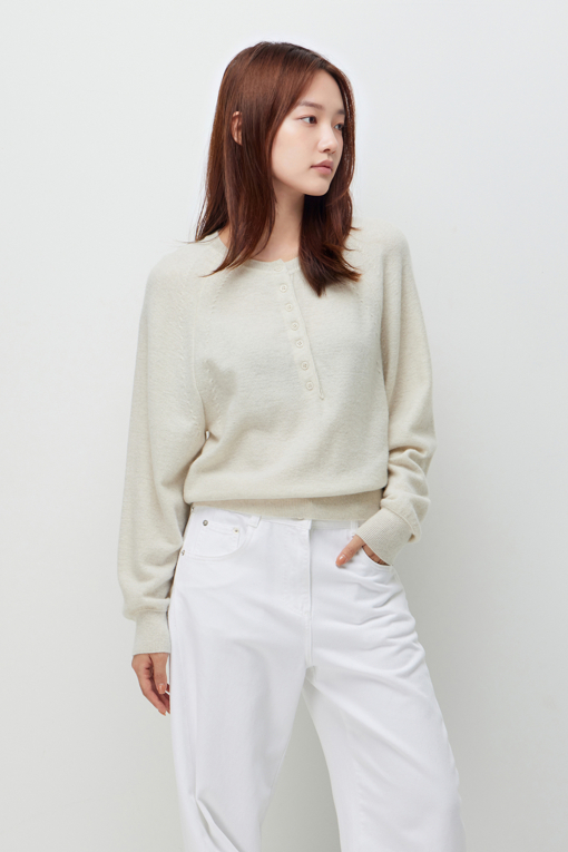 https://img.benettonmall.com/PARTS/KS/26F/SAKP36661IV_MB_M1.jpg?cb=1789983961