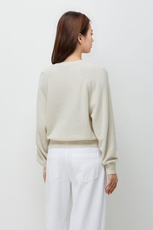 https://img.benettonmall.com/PARTS/KS/26F/SAKP36661IV_MB_M2.jpg?cb=1789983961
