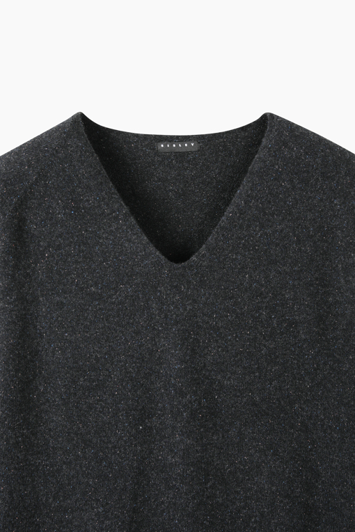 https://img.benettonmall.com/PARTS/KS/26F/SAKP38661CG_MB_D2.jpg?cb=1789983961