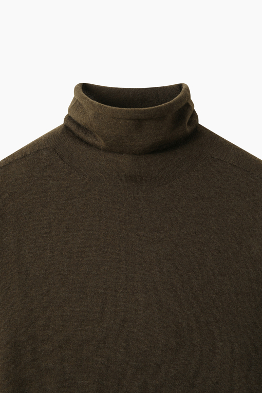 https://img.benettonmall.com/PARTS/KS/26F/SAKP41661KB_MB_D2.jpg?cb=1789983961