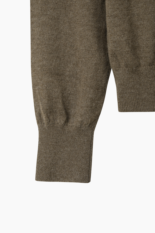 https://img.benettonmall.com/PARTS/KS/26F/SAKP44661KG_MB_D3.jpg?cb=1789983961
