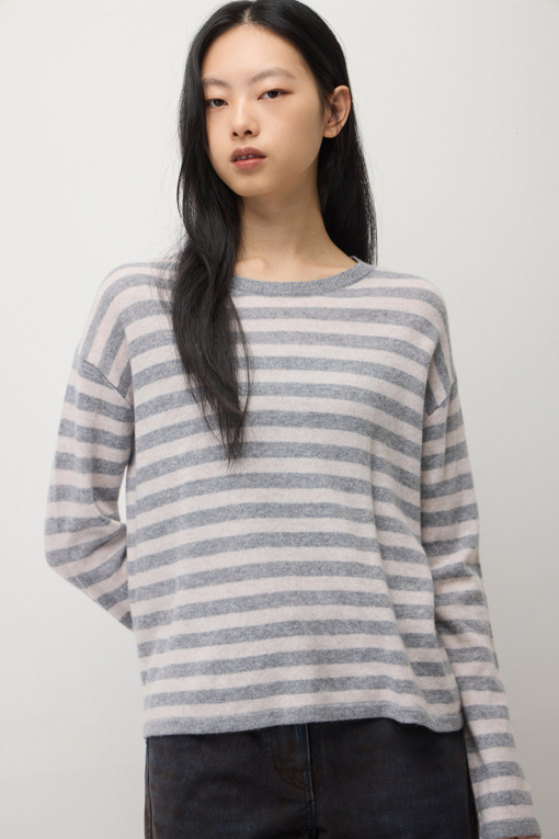 https://img.benettonmall.com/PARTS/KS/26F/SAKP46661BE_MB_M3.jpg?cb=1793028892