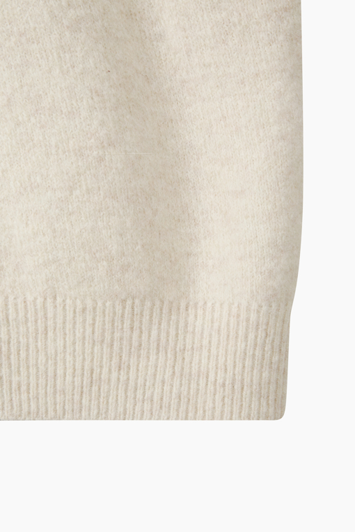 https://img.benettonmall.com/PARTS/KS/26F/SAKP48661CR_MB_D4.jpg?cb=1789983961