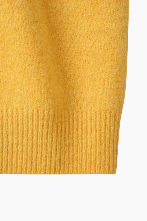 https://img.benettonmall.com/PARTS/KS/26F/SAKP48661LY_MB_D4.jpg?cb=1789983961