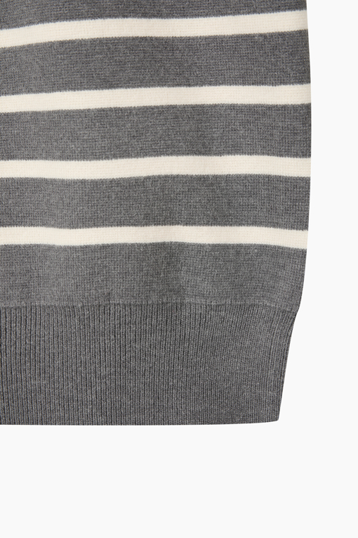 https://img.benettonmall.com/PARTS/KS/26F/SAKP49661GR_MB_D4.jpg?cb=1789983961