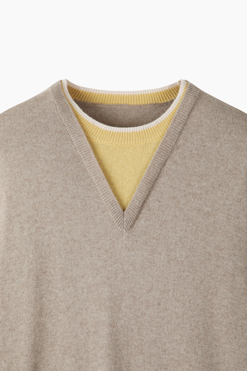 https://img.benettonmall.com/PARTS/KS/26F/SAKP51661BE_MB_D2.jpg?cb=1789983961