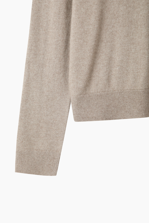 https://img.benettonmall.com/PARTS/KS/26F/SAKP51661BE_MB_D3.jpg?cb=1789983961