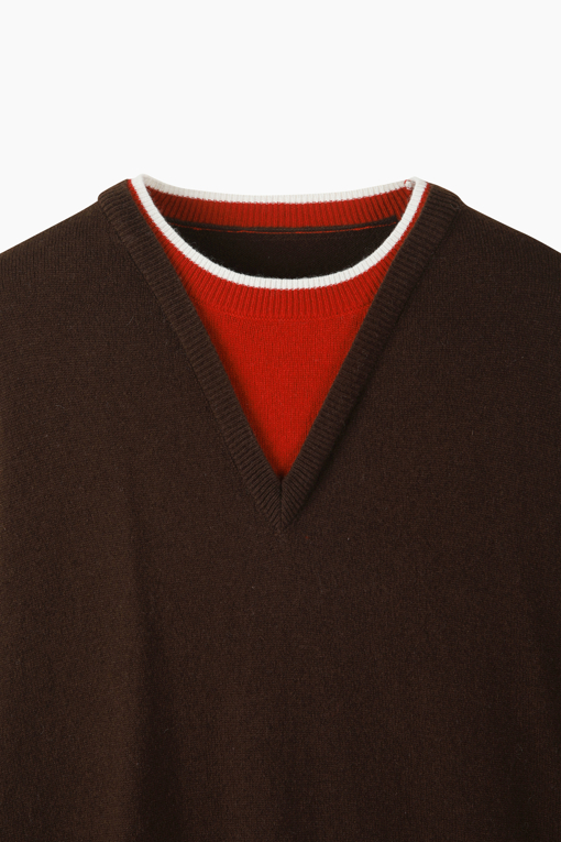 https://img.benettonmall.com/PARTS/KS/26F/SAKP51661BR_MB_D2.jpg?cb=1789983961