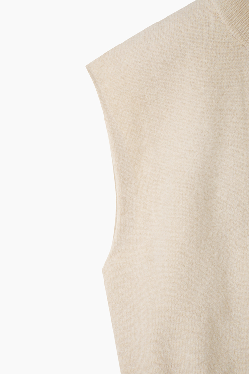 https://img.benettonmall.com/PARTS/KS/26F/SAKP52661BE_MB_D3.jpg?cb=1789983961