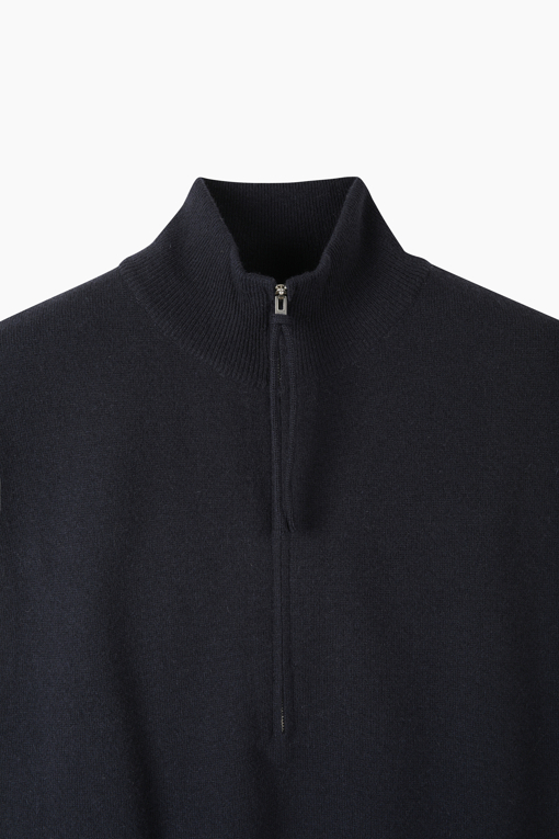 https://img.benettonmall.com/PARTS/KS/26F/SAKP52661DN_MB_D2.jpg?cb=1789983961
