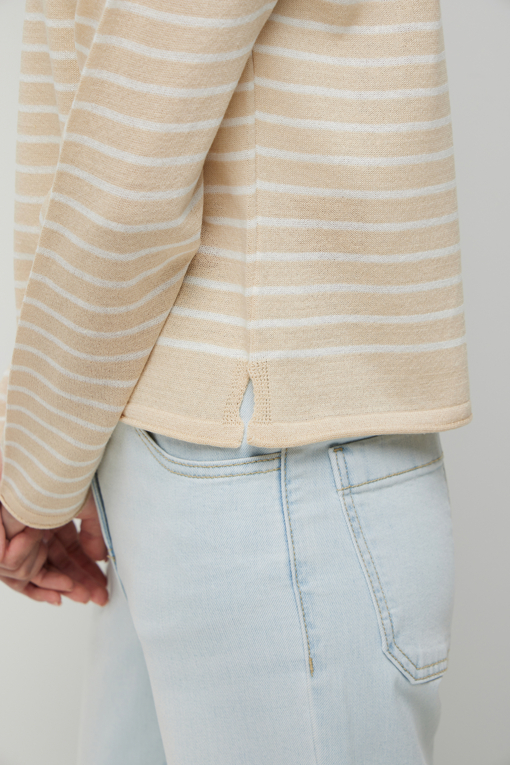 https://img.benettonmall.com/PARTS/KS/26F/SAKP70641BE_MB_D4.jpg?cb=1790808094