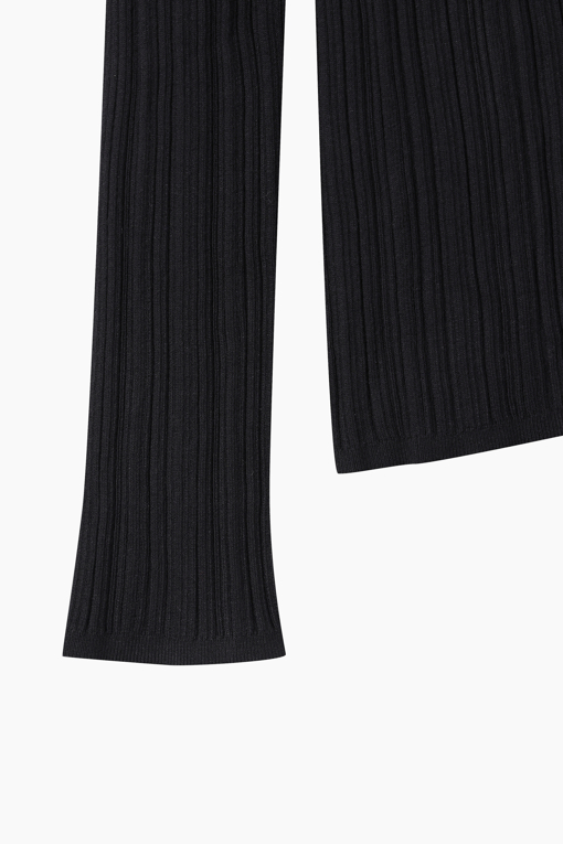 https://img.benettonmall.com/PARTS/KS/26F/SAKP71641BK_MB_D13.jpg?cb=1792113748