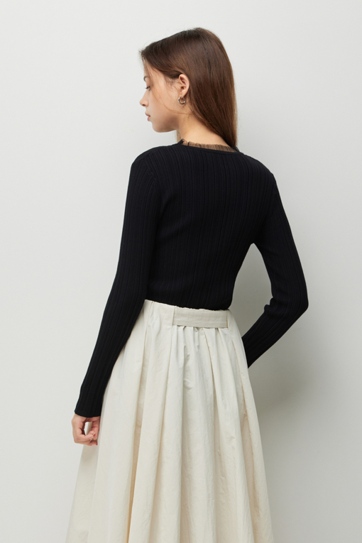 https://img.benettonmall.com/PARTS/KS/26F/SAKP71641BK_MB_D2.jpg?cb=1792113748