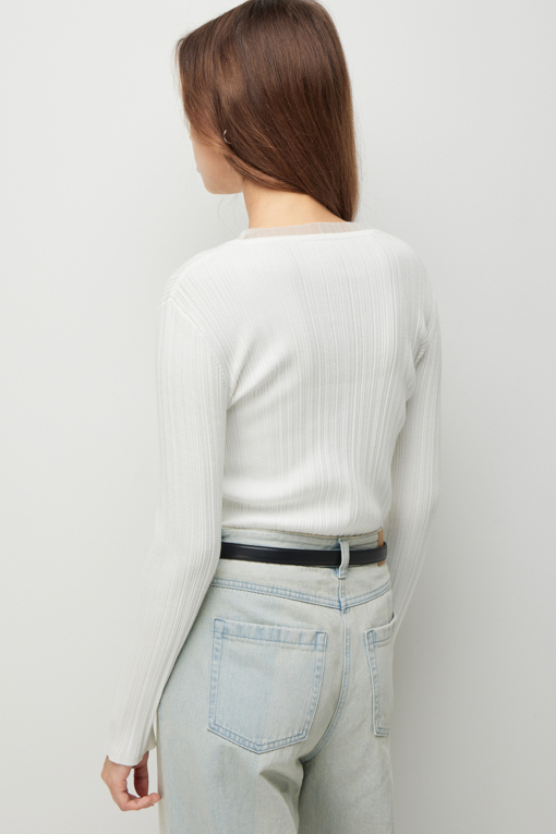 https://img.benettonmall.com/PARTS/KS/26F/SAKP71641IV_MB_D4.jpg?cb=1793028892
