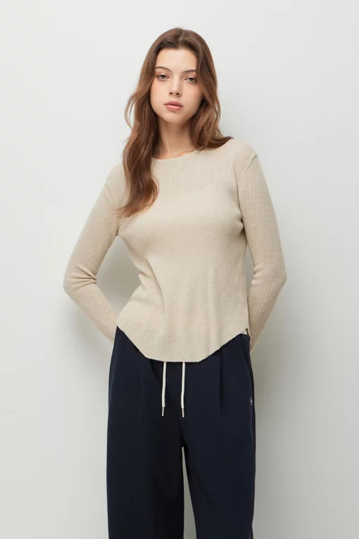 https://img.benettonmall.com/PARTS/KS/26F/SAKP72641BE_MB.jpg?cb=1786279682