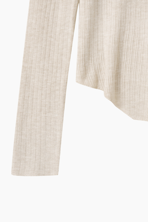 https://img.benettonmall.com/PARTS/KS/26F/SAKP72641BE_MB_D13.jpg?cb=1787100377