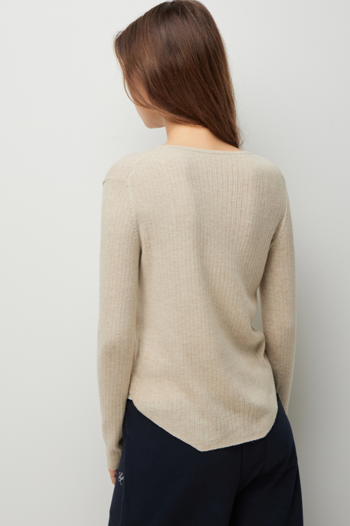 https://img.benettonmall.com/PARTS/KS/26F/SAKP72641BE_MB_D4.jpg?cb=1786279682