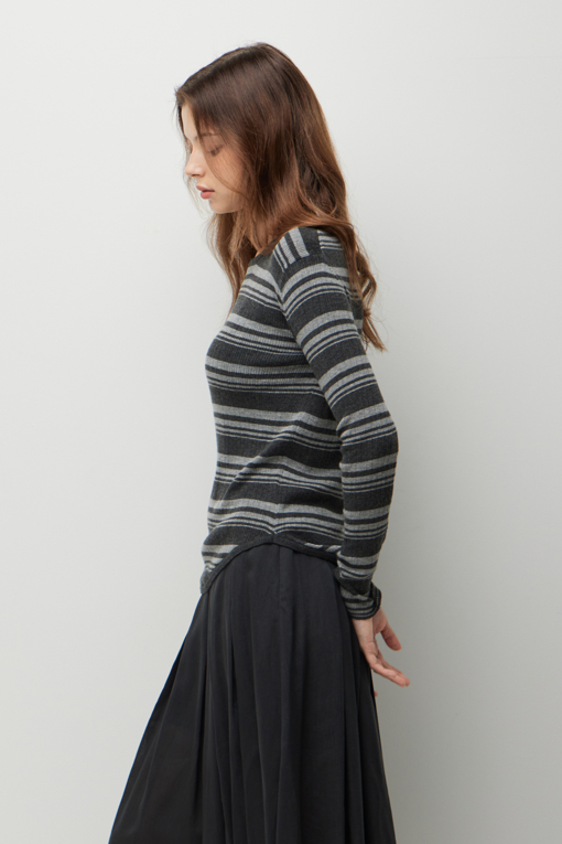 https://img.benettonmall.com/PARTS/KS/26F/SAKP72641GR_MB_D1.jpg?cb=1787100377