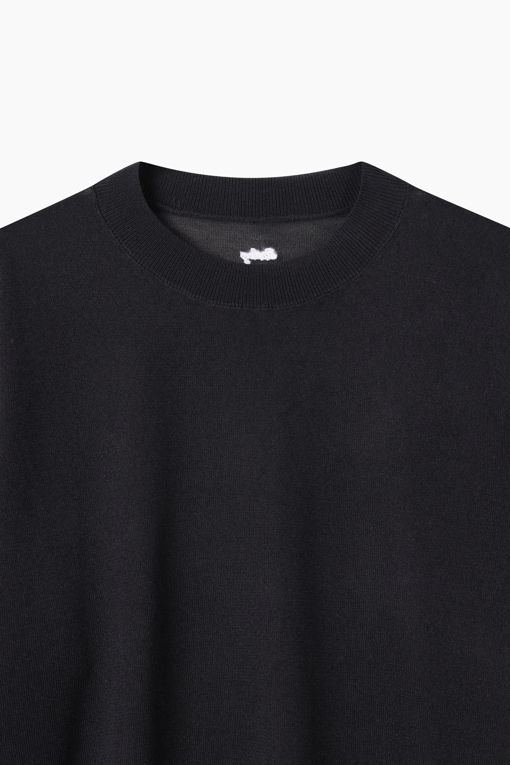 https://img.benettonmall.com/PARTS/KS/26F/SAKP73641BK_MB_D12.jpg?cb=1787100377