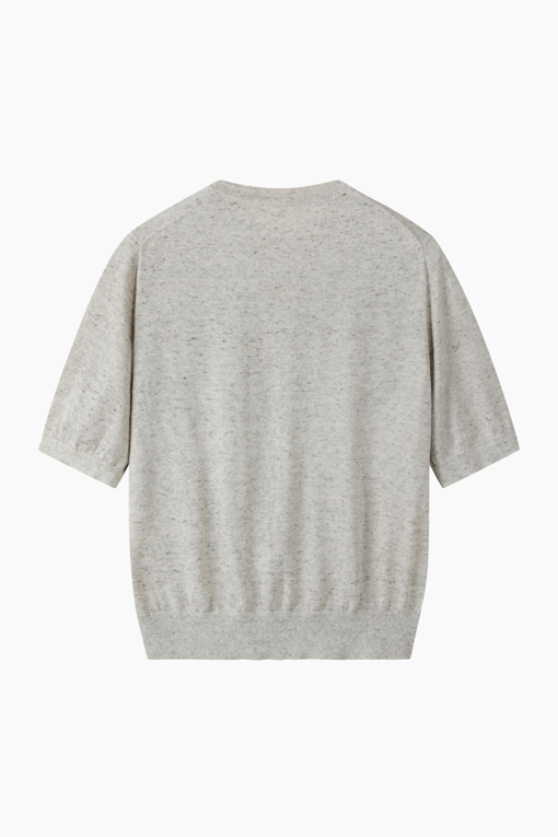 https://img.benettonmall.com/PARTS/KS/26F/SAKP74641LG_MB_D11.jpg?cb=1793028892