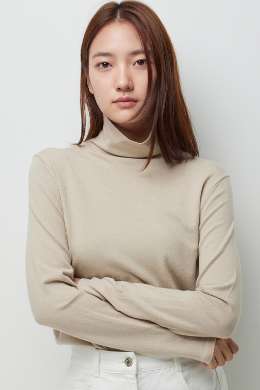 https://img.benettonmall.com/PARTS/KS/26F/SAKP80661BE_MB_D3.jpg?cb=1790808094