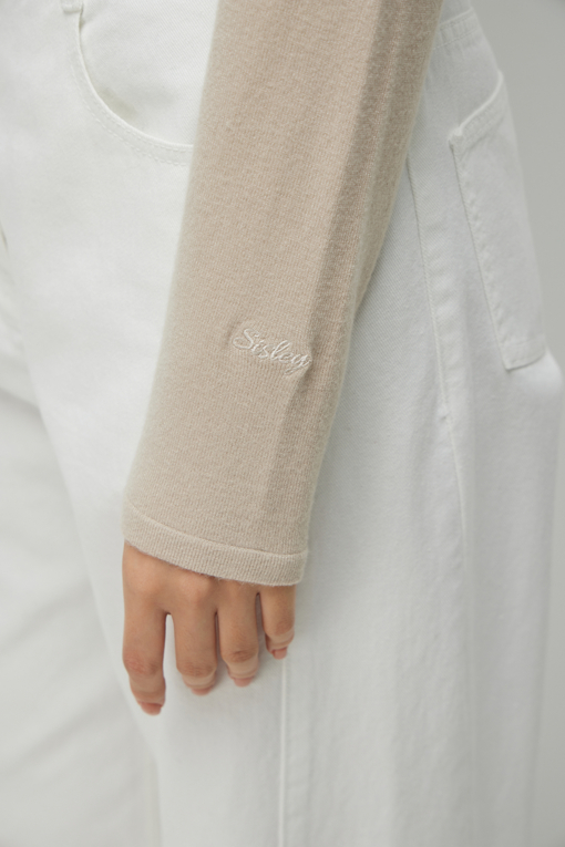 https://img.benettonmall.com/PARTS/KS/26F/SAKP80661BE_MB_D4.jpg?cb=1790808094