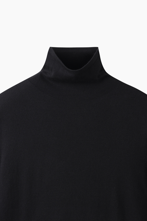 https://img.benettonmall.com/PARTS/KS/26F/SAKP80661BK_MB_D2.jpg?cb=1790808094