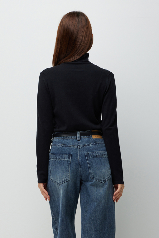 https://img.benettonmall.com/PARTS/KS/26F/SAKP80661BK_MB_M2.jpg?cb=1790808094