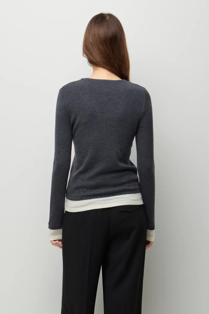 https://img.benettonmall.com/PARTS/KS/26F/SAKP81661CG_PS_D2.jpg?cb=1788901752