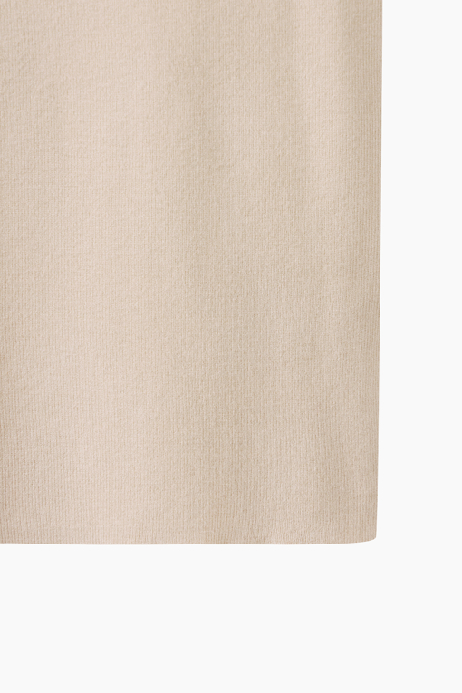 https://img.benettonmall.com/PARTS/KS/26F/SAKP82661BE_MB_D4.jpg?cb=1793028892