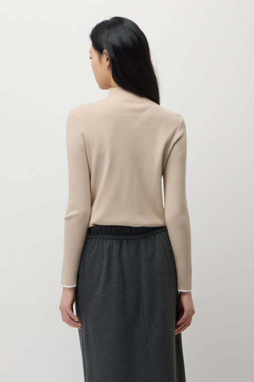 https://img.benettonmall.com/PARTS/KS/26F/SAKP82661BE_MB_M2.jpg?cb=1793028892