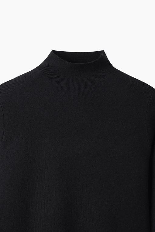 https://img.benettonmall.com/PARTS/KS/26F/SAKP82661BK_MB_D2.jpg?cb=1790808094