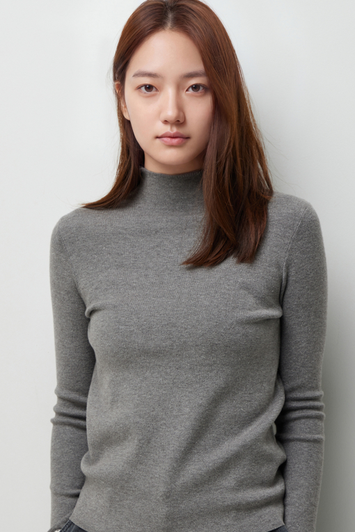 https://img.benettonmall.com/PARTS/KS/26F/SAKP82661MG_MB_D3.jpg?cb=1790808094