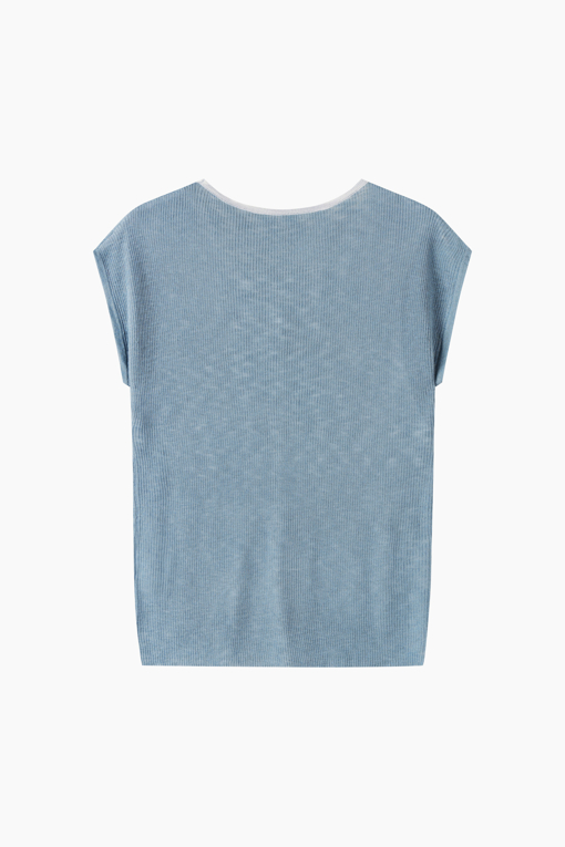 https://img.benettonmall.com/PARTS/KS/26F/SAKPE1641BL_MB_D11.jpg?cb=1787100377