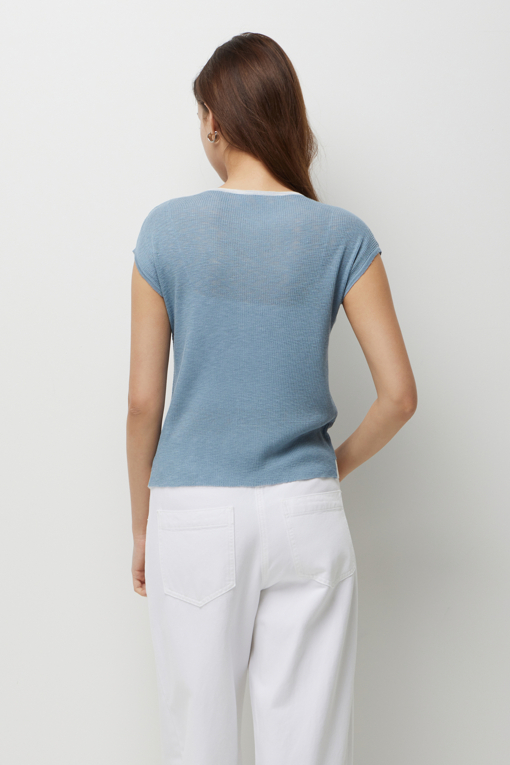 https://img.benettonmall.com/PARTS/KS/26F/SAKPE1641BL_MB_D2.jpg?cb=1787829942