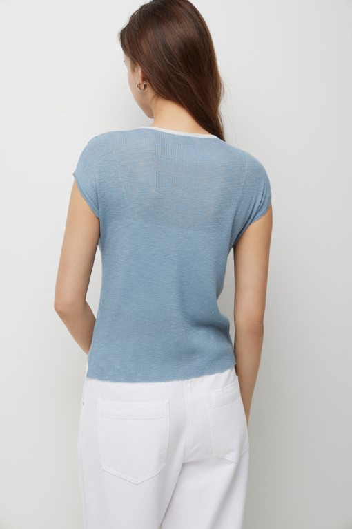 https://img.benettonmall.com/PARTS/KS/26F/SAKPE1641BL_MB_D4.jpg?cb=1787829942