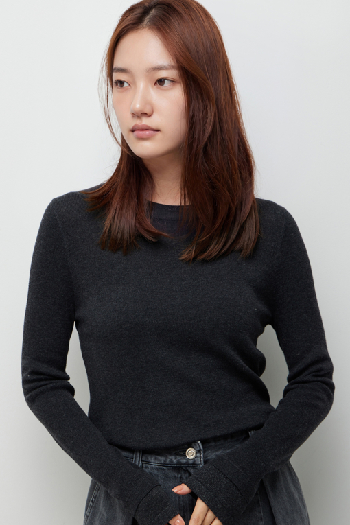 https://img.benettonmall.com/PARTS/KS/26F/SAKPE7661CG_MB_D3.jpg?cb=1787829942