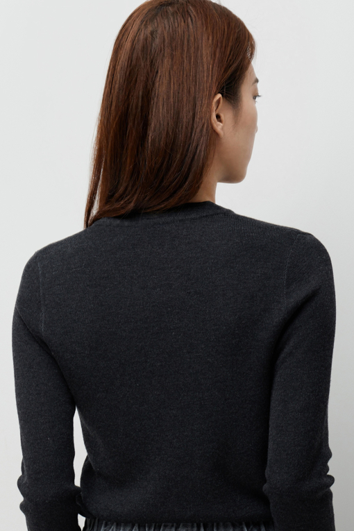https://img.benettonmall.com/PARTS/KS/26F/SAKPE7661CG_MB_D4.jpg?cb=1787829942