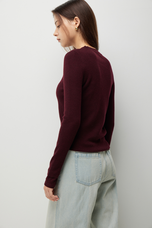https://img.benettonmall.com/PARTS/KS/26F/SAKPE7661WI_MB_D4.jpg?cb=1787829942