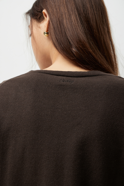 https://img.benettonmall.com/PARTS/KS/26F/SAKPE8661BR_MB_D4.jpg?cb=1787829942