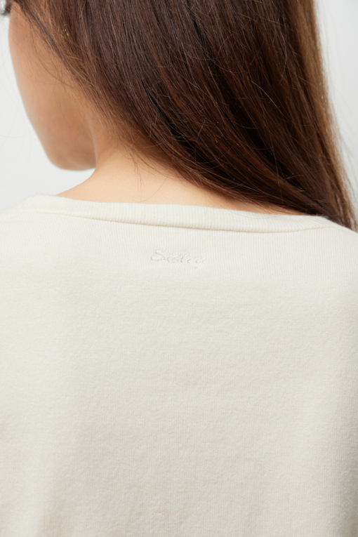 https://img.benettonmall.com/PARTS/KS/26F/SAKPE8661IV_MB_D4.jpg?cb=1787829942