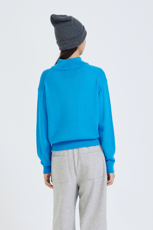 https://img.benettonmall.com/PARTS/KS/26F/SAKPE9661BL_MB_M2.jpg?cb=1792404559