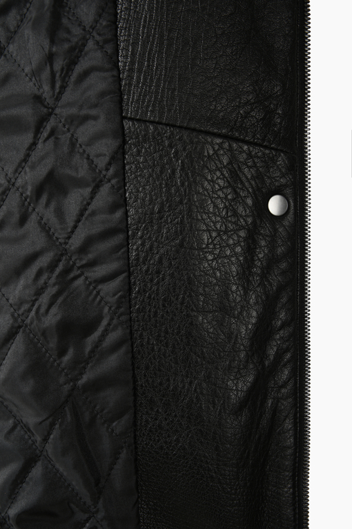 https://img.benettonmall.com/PARTS/KS/26F/SALE36661BK_MB_D5.jpg?cb=1793028892