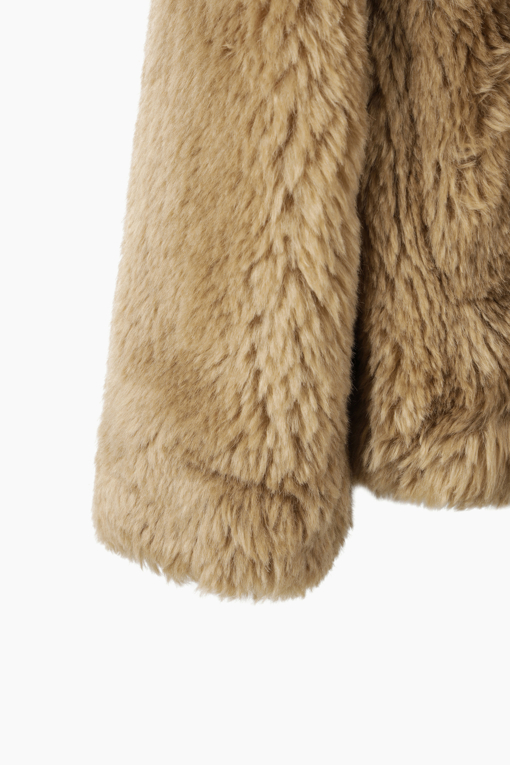 https://img.benettonmall.com/PARTS/KS/26F/SALE38661CA_MB_D3.jpg?cb=1789983961
