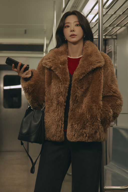 https://img.benettonmall.com/PARTS/KS/26F/SALE38661CA_MB_E0.jpg?cb=1793028892