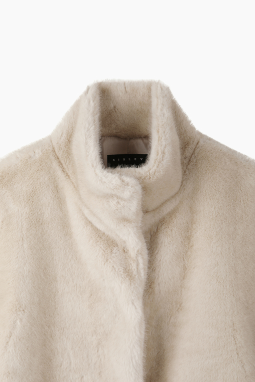 https://img.benettonmall.com/PARTS/KS/26F/SALE40661IV_MB_D2.jpg?cb=1789410927