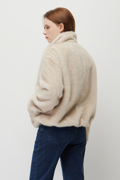 https://img.benettonmall.com/PARTS/KS/26F/SALE40661IV_MB_M2.jpg?cb=1793028892