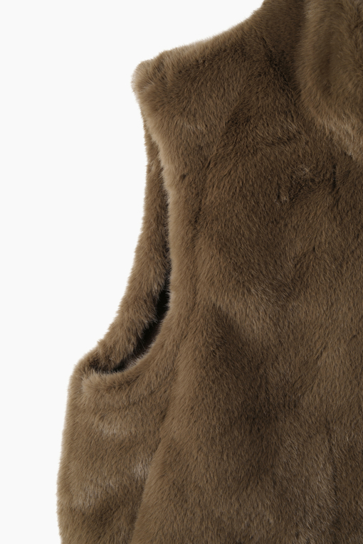 https://img.benettonmall.com/PARTS/KS/26F/SALE44661BR_MB_D3.jpg?cb=1789983961